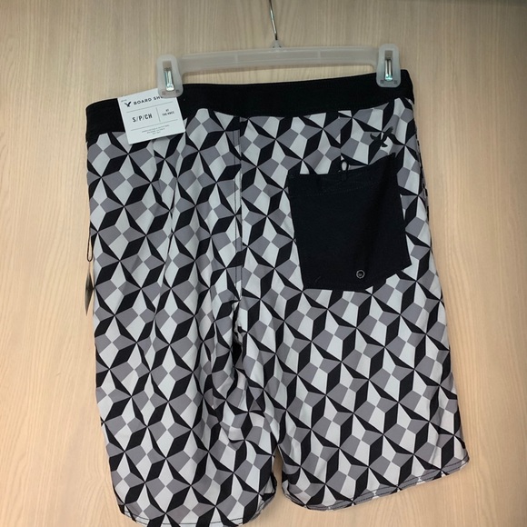 American Eagle Men’s Bathing Suit - Picture 2 of 3